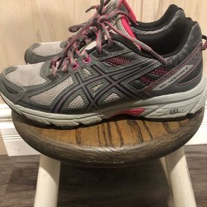 Women’s asics runners